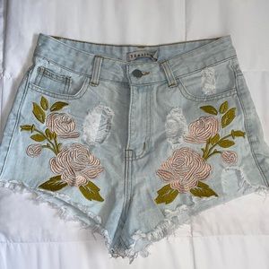 ripped shorts with flower design!